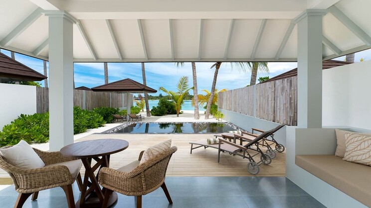 Grand Beach Suite with Pool 